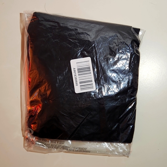 ❤️NWT VINTAGE TORRID UNIQUE KEYHOLE ANKLE PREMIUM BLACK LEGGING - MEDIUM - Picture 9 of 10